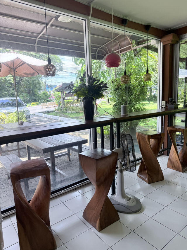 📍หอมกรุ่น Coffee Payap มุมนี้ร่มรื่นสายตาที่สุด