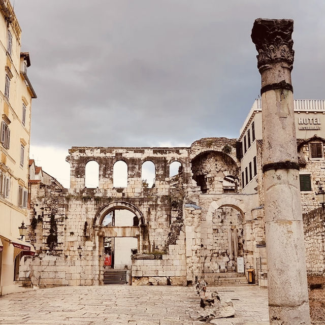  Split Solo Escape: Step into History at Split’s Must-See Museums! #SoloInSplit