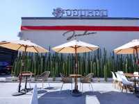 Jomhom Cafe & Music 