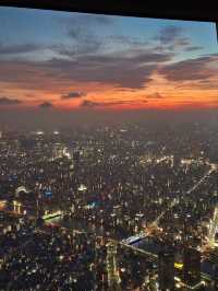 從雷門走到晴空塔是對的，沿途收穫太多不同角度晴空塔