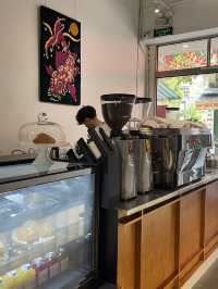 ☕ Care Raaw Hanoi – คาเฟ่ Specialty Coffee กลาง Ol