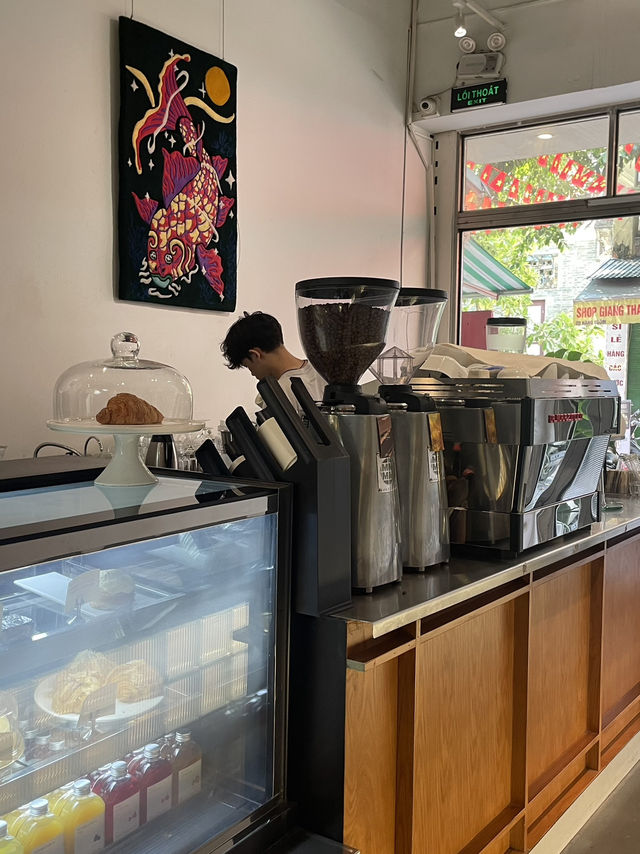 ☕ Care Raaw Hanoi – คาเฟ่ Specialty Coffee กลาง Ol