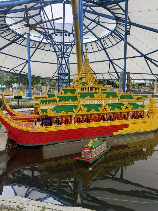 Miniature mini lands wonders 🎪