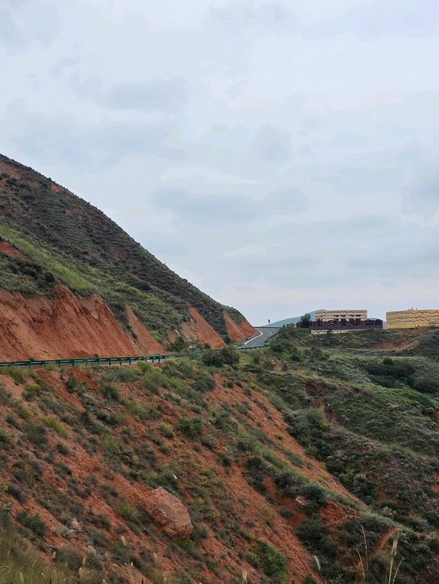 Что посмотреть в Китае - Shui Mo Danxia скрытая жемчужина Ланчжоу