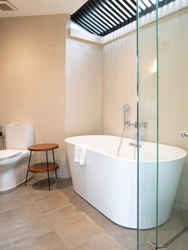 Dewa Phuket Resort & Villas พักผ่อนวันสบายๆ