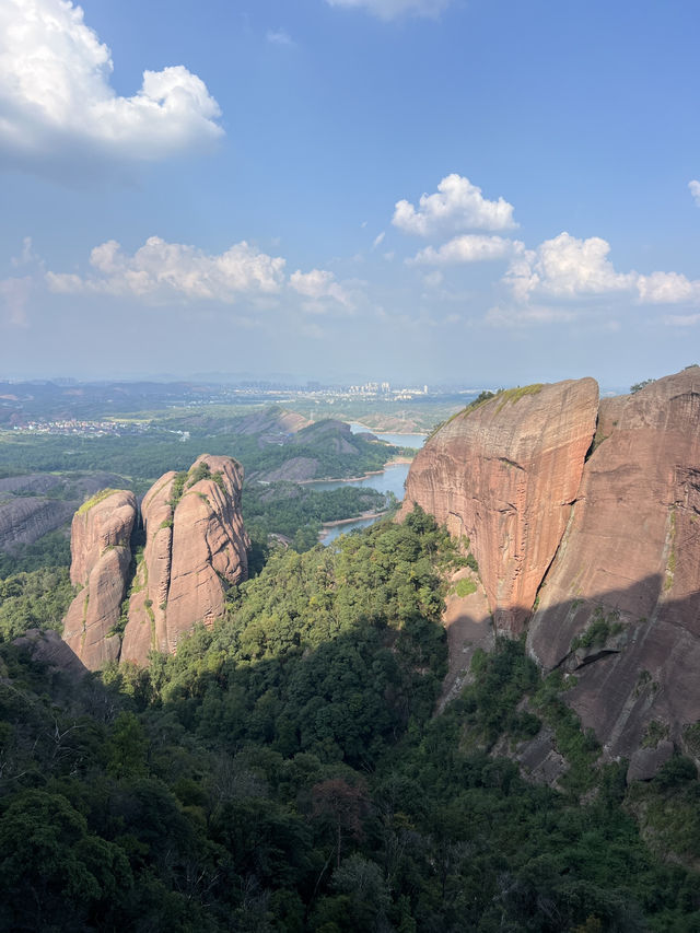 🇨🇳 Guifeng Scenic Spot — A Hidden Danxia Wonderland Near Shangrao, Jiangxi