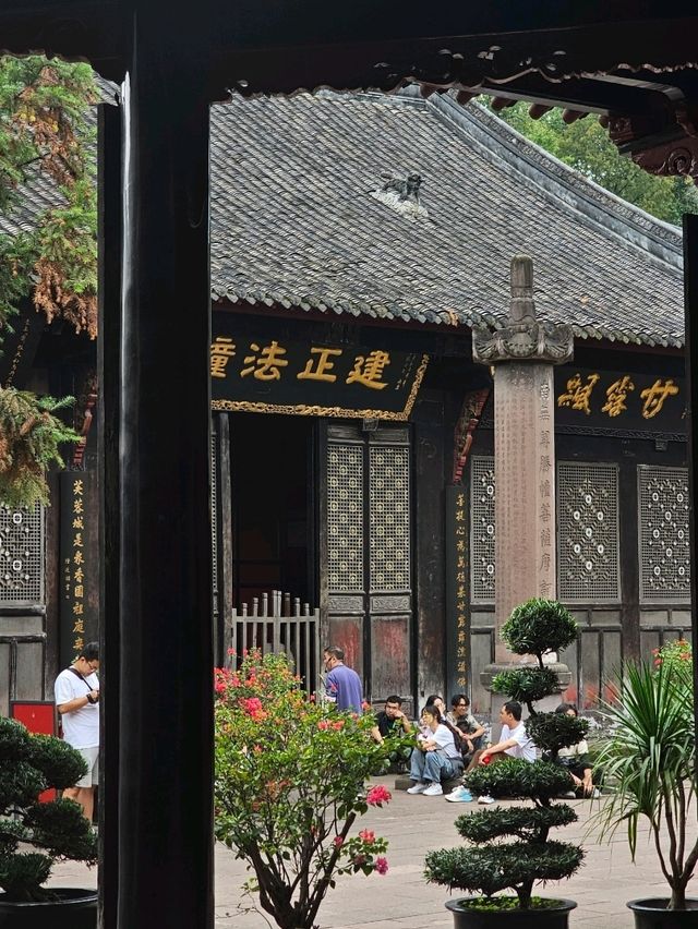 Temple Calm Chengdu🌿