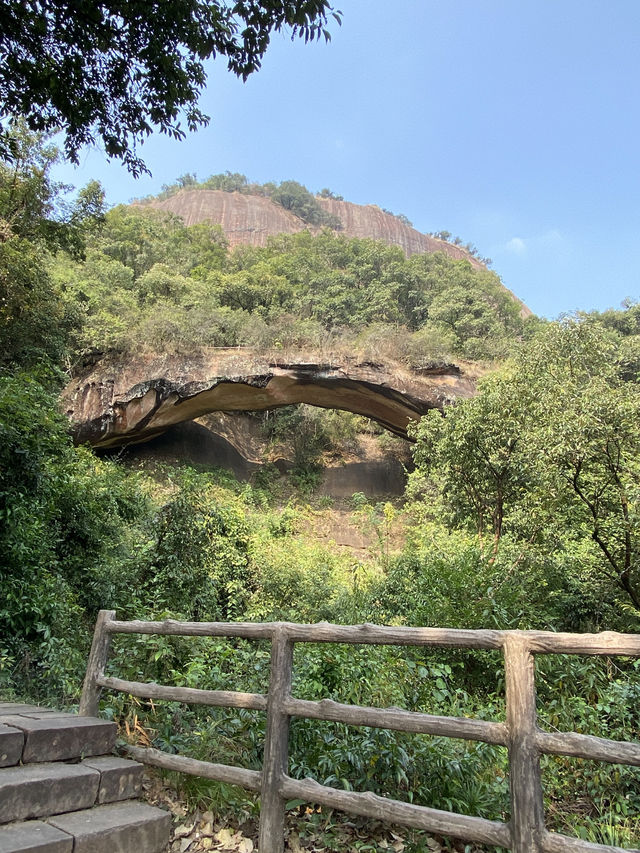 世界級的地質公園-丹霞山,想不到這麼容易就能到達 世界級的地質公園-丹霞山,想不到這麼容易就能到達