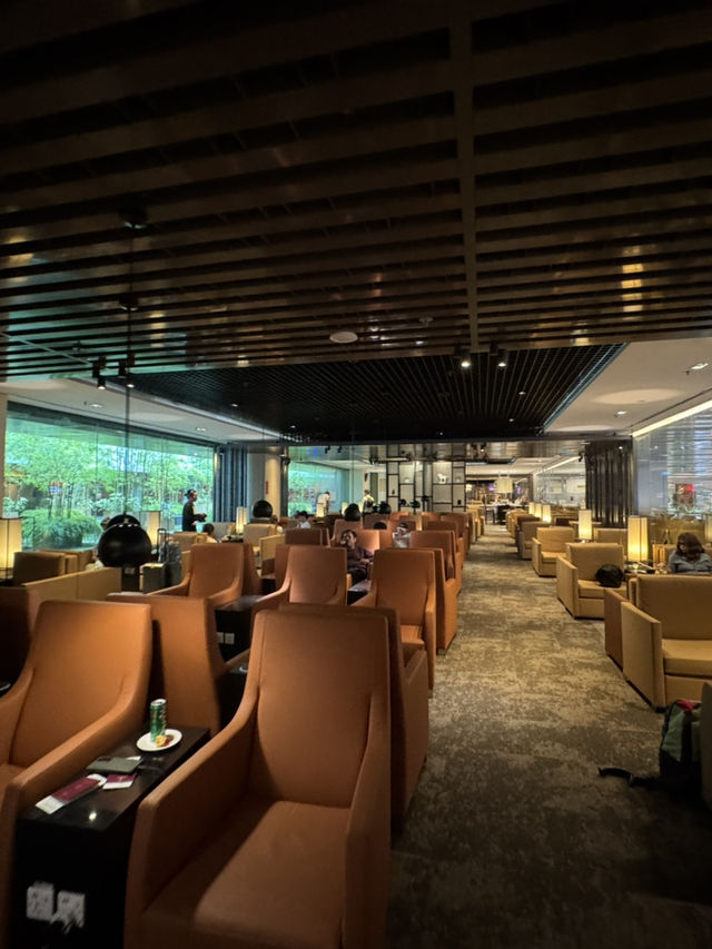 Don’t miss the lounge!