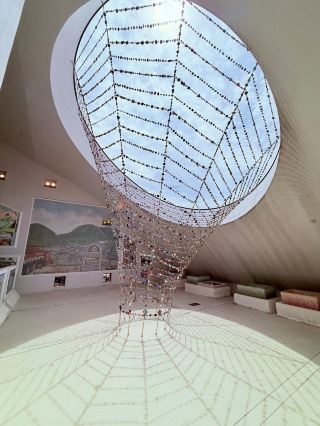 🧱✨ Expectation vs. Reality: This Japanese museum is NOT what it looks like!