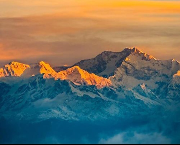 🏔️✨ Darjeeling – The Queen of the Hills, India 🇮🇳Discover the breathtaking beauty of Darjeeling,