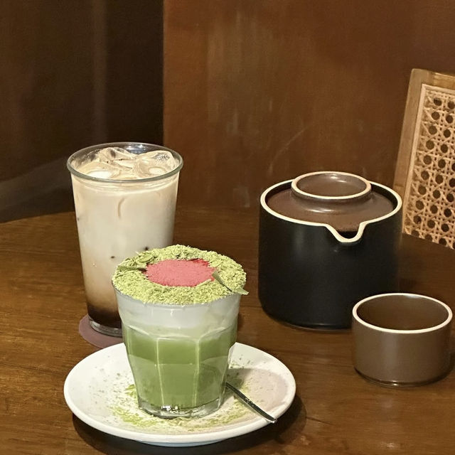 🇰🇷 カンナムにある大きな窓から差し込む自然光が素晴らしいカフェ