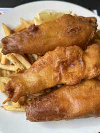 Halifax Downtown에 있는 랜드마크 seafood restaurant~Bluenose!!