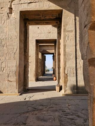 Kang Mengbo Twin Temples