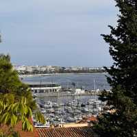 Little train ride in Cannes is so delightful!