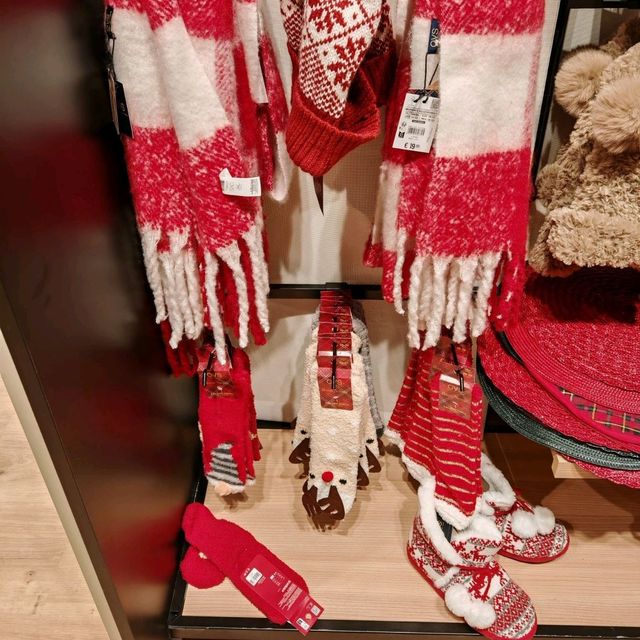 Cozy Christmas Gifts Cozy Christmas Gifts