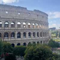Gazing upon the Colosseum 