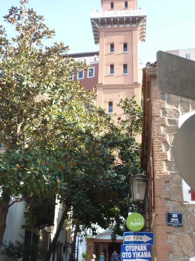 Izmir: A Harbour City