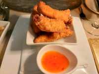 ร้านอาหารบรรยากาศดีริมแม่น้ำ Leie