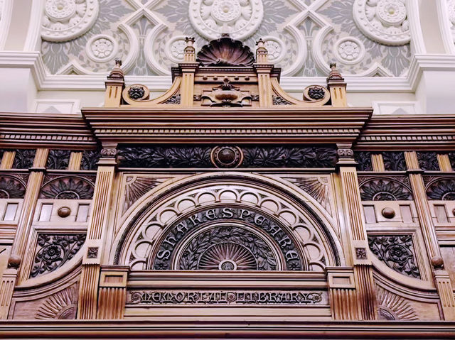📚 Shakespeare Memorial Room & St. Paul's Church: A Slice of History in Birmingham