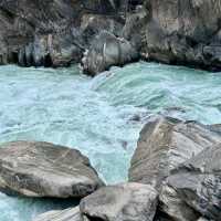 TIGER LEAPING GORGE | MYSTIC TRAILS