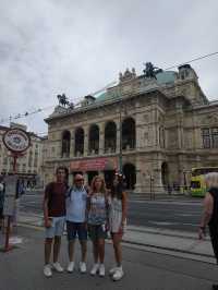 🎭 Culture & Beauty at the Vienna State Opera 🎻✨