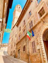 Exploring Macerata: Opera, Hilltop Views and Marche Heritage 