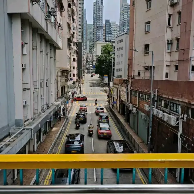 🌆 Hong Kong Contrasts: From Towers to Hidden Streets 🌙🚤