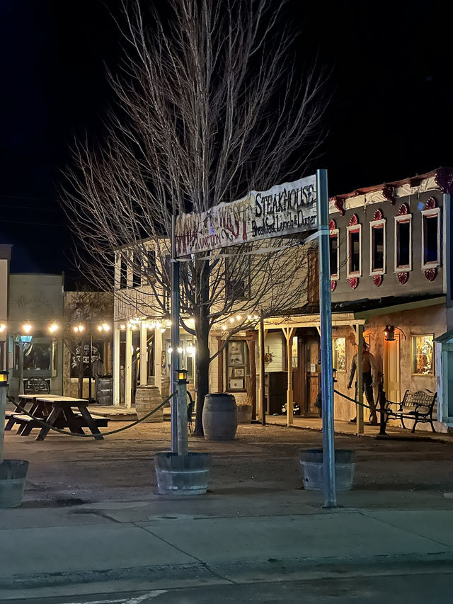 Route 66 Itinerary: Three classic Arizona stops in one trip? Let’s go!