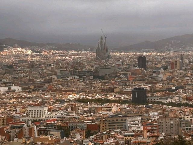 Exploring Barcelona: Sagrada Família & Beyond 🏛️🌞