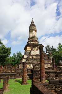 Sukhothai Historical Park, a hidden gem not to be missed in Thailand travel.