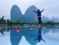在桂林入住睁眼就能看到20元人民幣背景的酒店！
