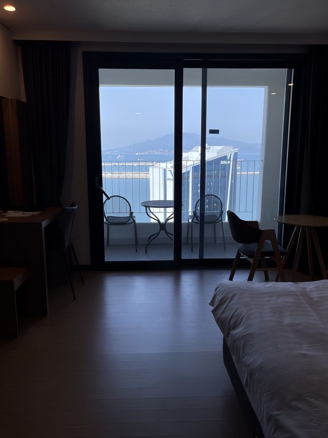 麗水海景和無邊泳池的優塔碼頭酒店度假