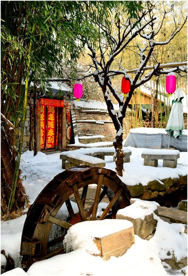 《雪後出遊竹泉村》