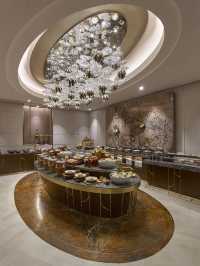 🌟 Jakarta's Luxe Life: Ritz-Carlton's Opulence Unveiled 🌟