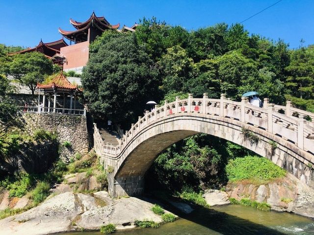 鯉湖飛瀑天下奇，九鯉湖等你來探祕～