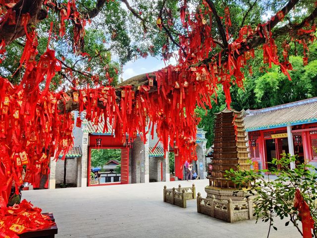 新興龍山鎮國恩寺