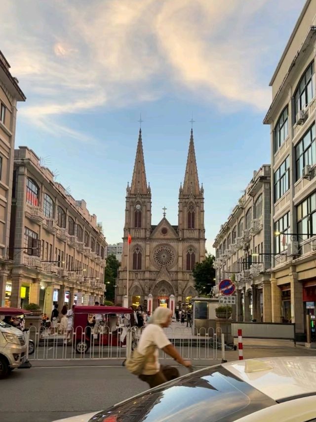 Sacred Heart Cathedral in Guangzhou is Outstanding🌞❤️🥰