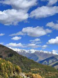 深秋的四姑娘山。