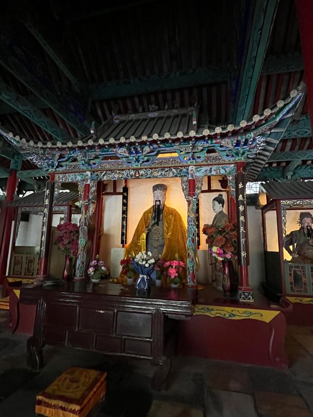 南陽武侯祠旅遊攻略。