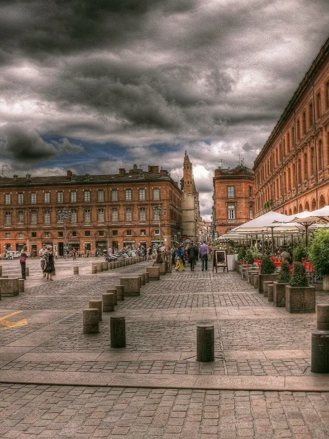 Toulouse: A Dreamy Pink City in Southern France