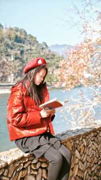 楠溪江紅楓古道的楓葉紅了