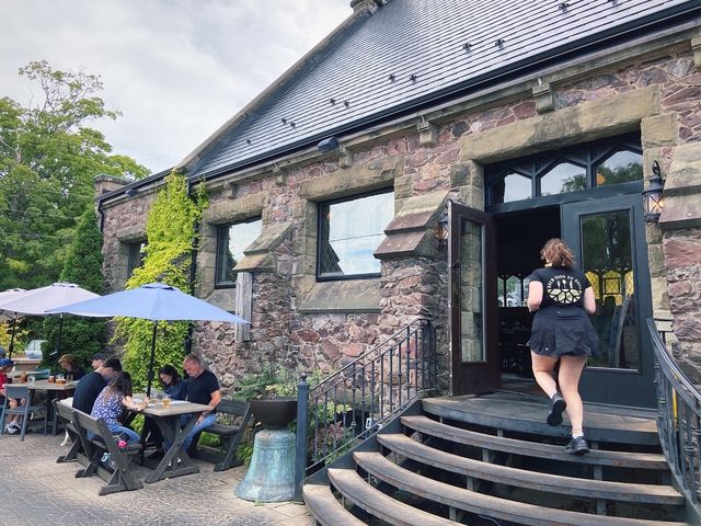 狼村Church Brewing｜氛圍絕佳的啤酒體驗