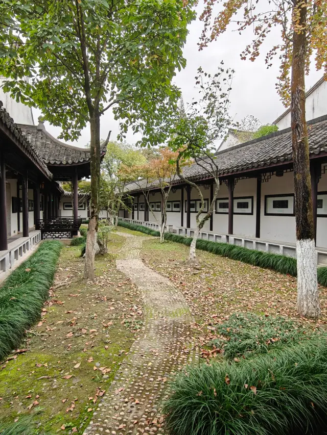 Haining Yanguan Chen Ge Lao Residence