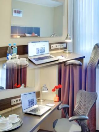 Four Elements Hotel, Unlock the Natural Secret in the City