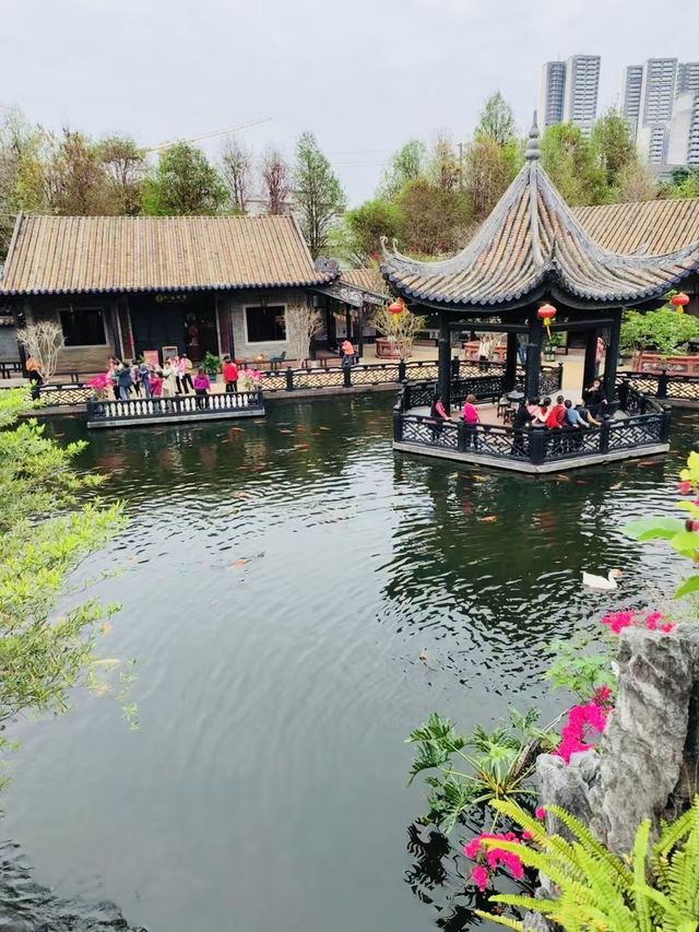 古典園林·餘蔭山房