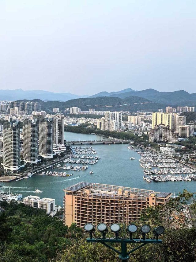 一半是海水，一半是煙火