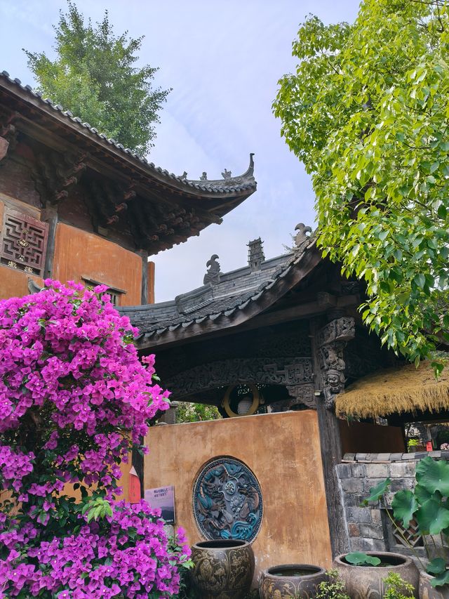 歷史與禪意交織嘅龍潭寺