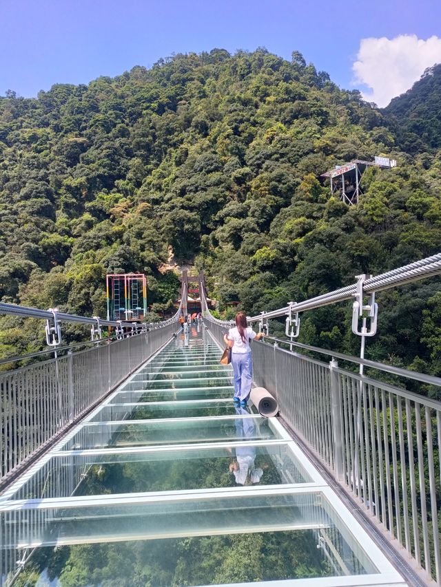 去遊龍峽睇瀑布、行山啦！