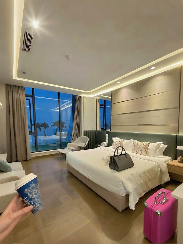 🌊 珠海情侶路海景民宿｜躺看港珠澳大橋的治癒系空間 
